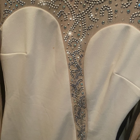 Beautiful studded mesh long sleeve dress. - Picture 4 of 6